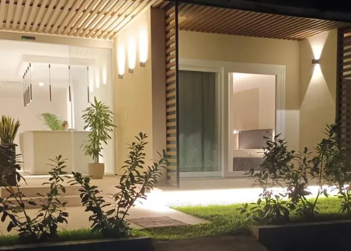 Marea Retreat Rooms