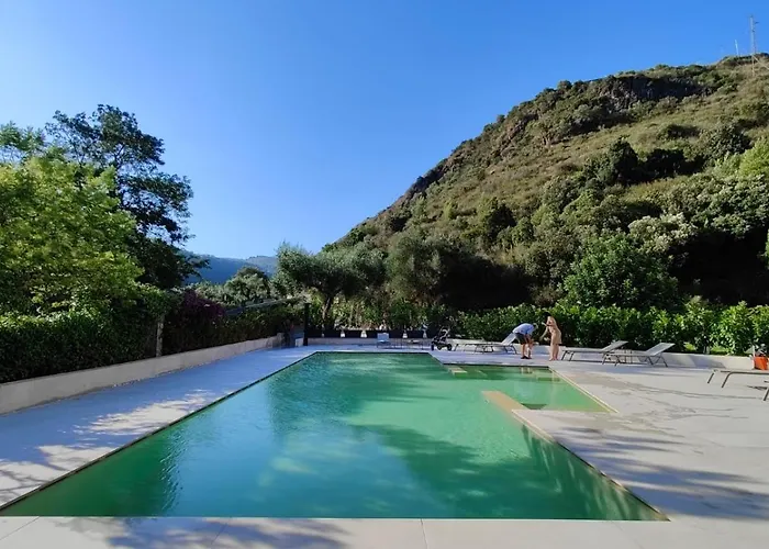 Marea Retreat Rooms
